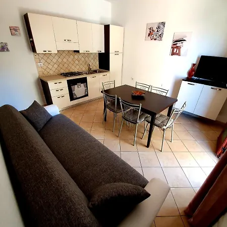 Private Housing - Bilo Patio - 350m Dalla Апартаменты Ла-Калетта